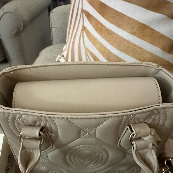 Valentino Orlandi Light Taupe Quilted Vegan Crossbody Designer Bag New $258 MSRP - Picture 12 of 15